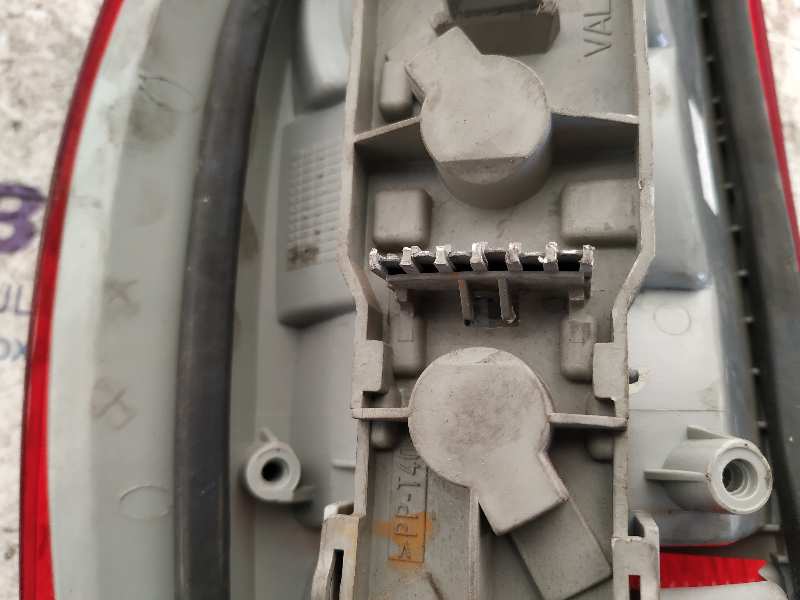 PILOTO TRASERO DERECHO OPEL CORSA B - vista 3