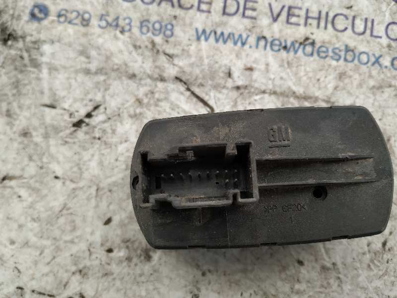 MANDO ELEVALUNAS DELANTERO IZQUIERDO OPEL CORSA D - vista 3