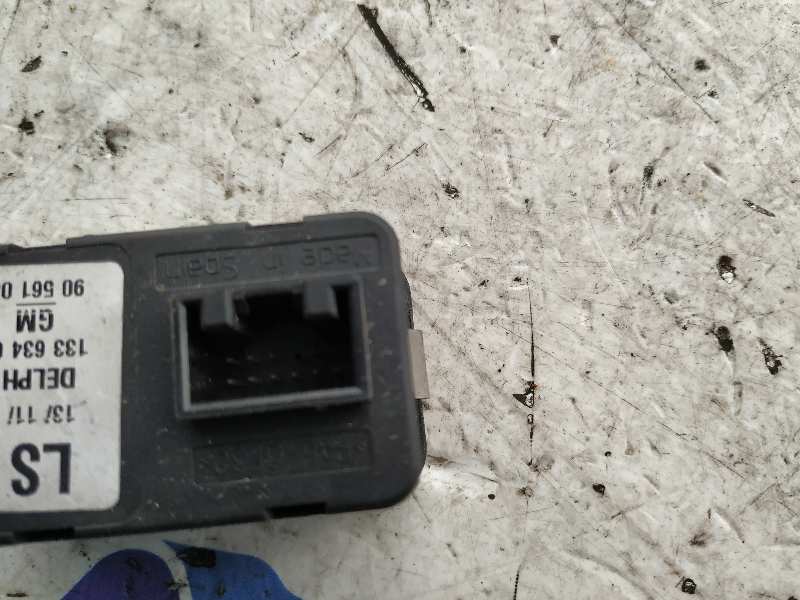 MANDO ELEVALUNAS DELANTERO IZQUIERDO OPEL ASTRA G BERLINA - vista 3