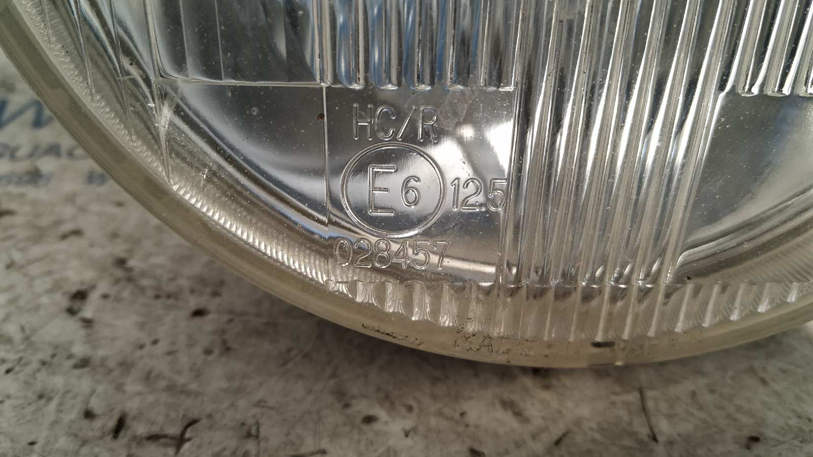 FARO DERECHO MITSUBISHI MONTERO (L040) - vista 4