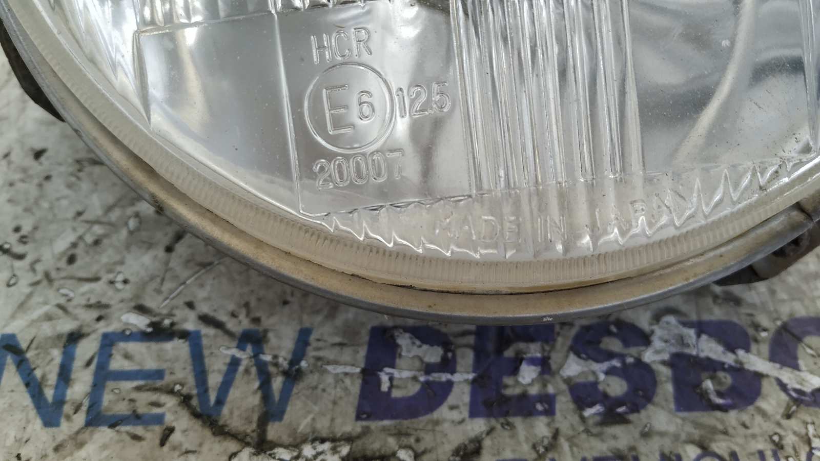 FARO DERECHO MITSUBISHI MONTERO (L040) - vista 3