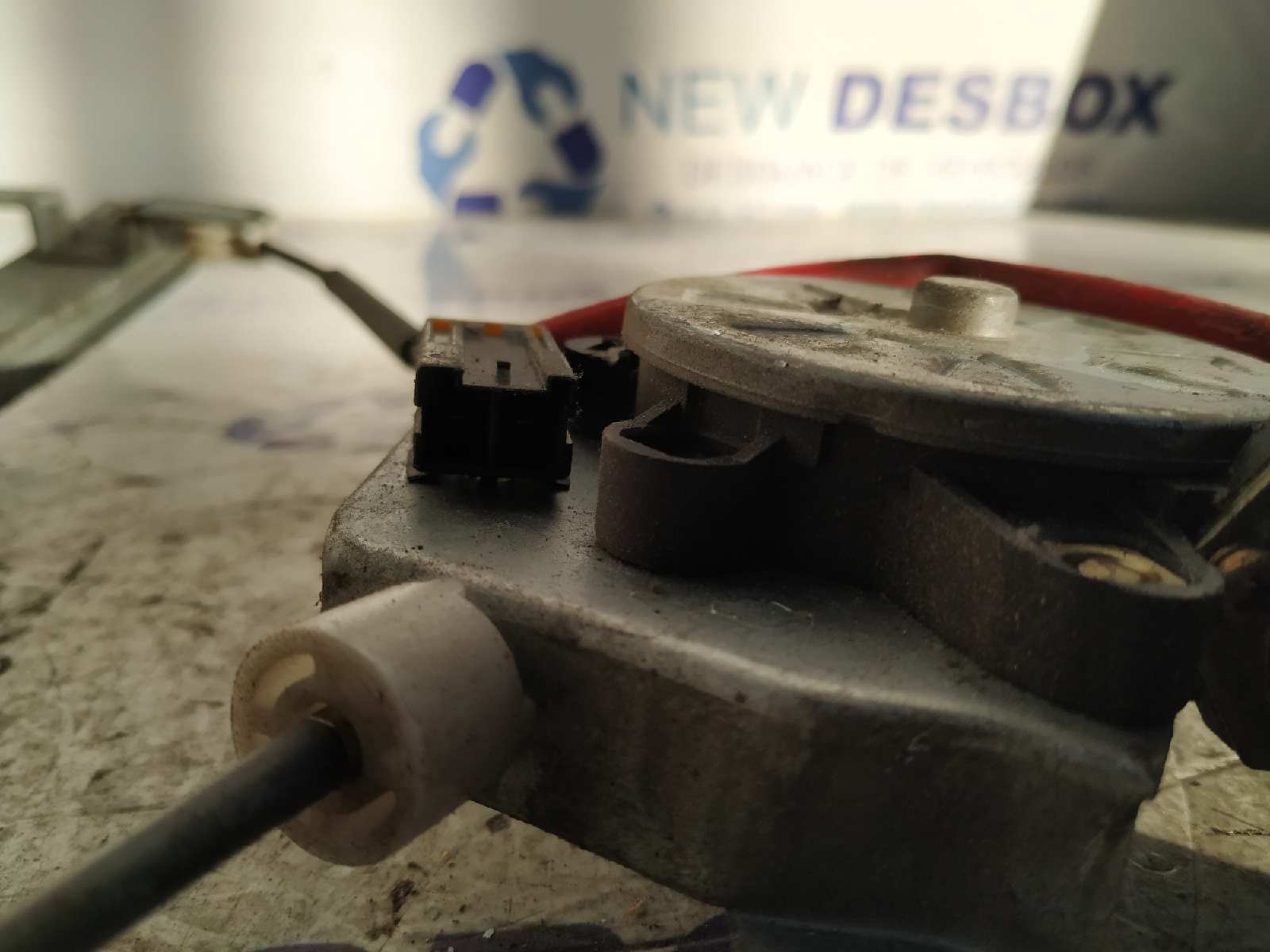 ELEVALUNAS DELANTERO DERECHO NISSAN ALMERA (N15) - vista 3