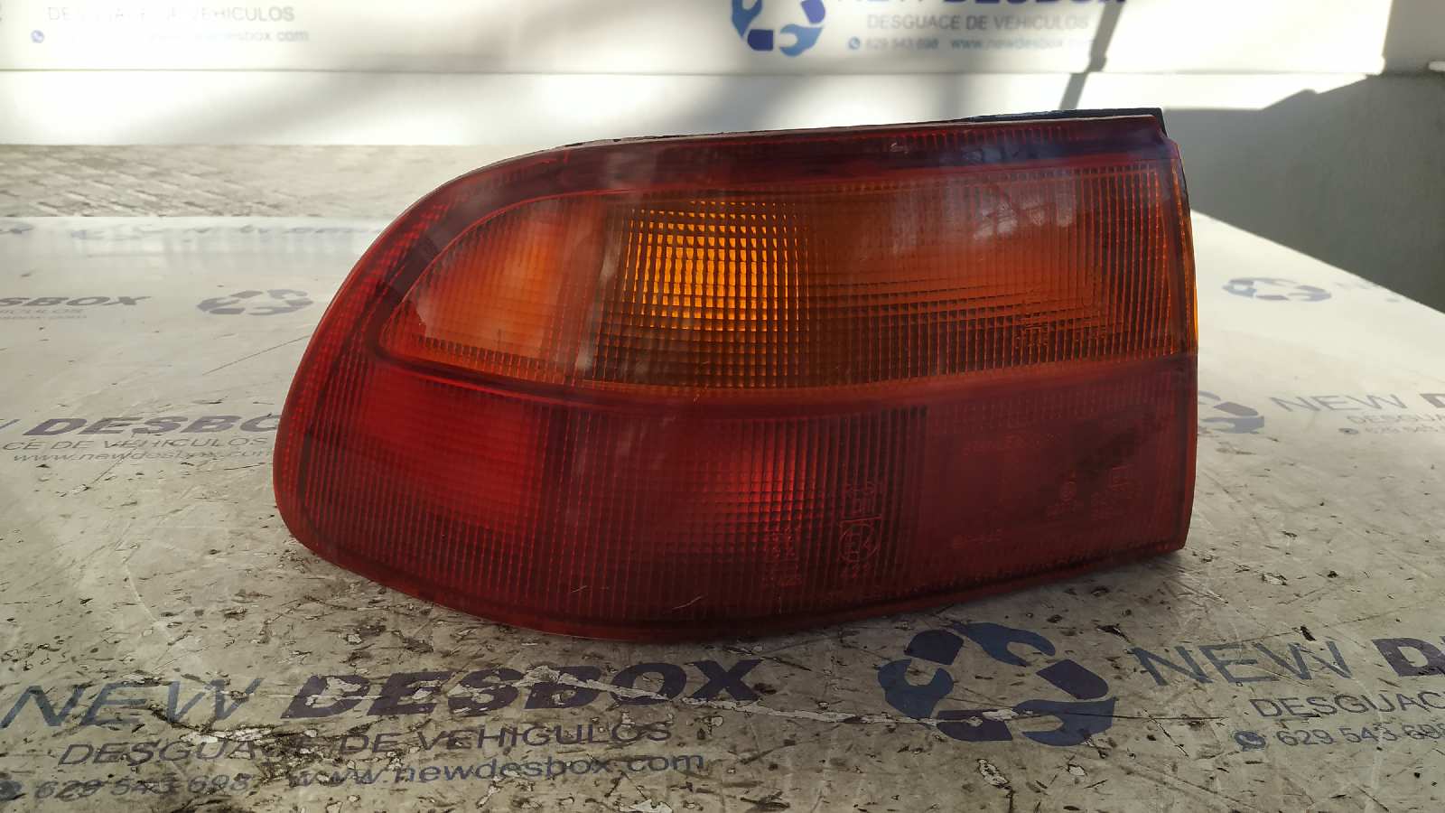 PILOTO TRASERO IZQUIERDO HONDA CIVIC BERLINA (EG/EH)