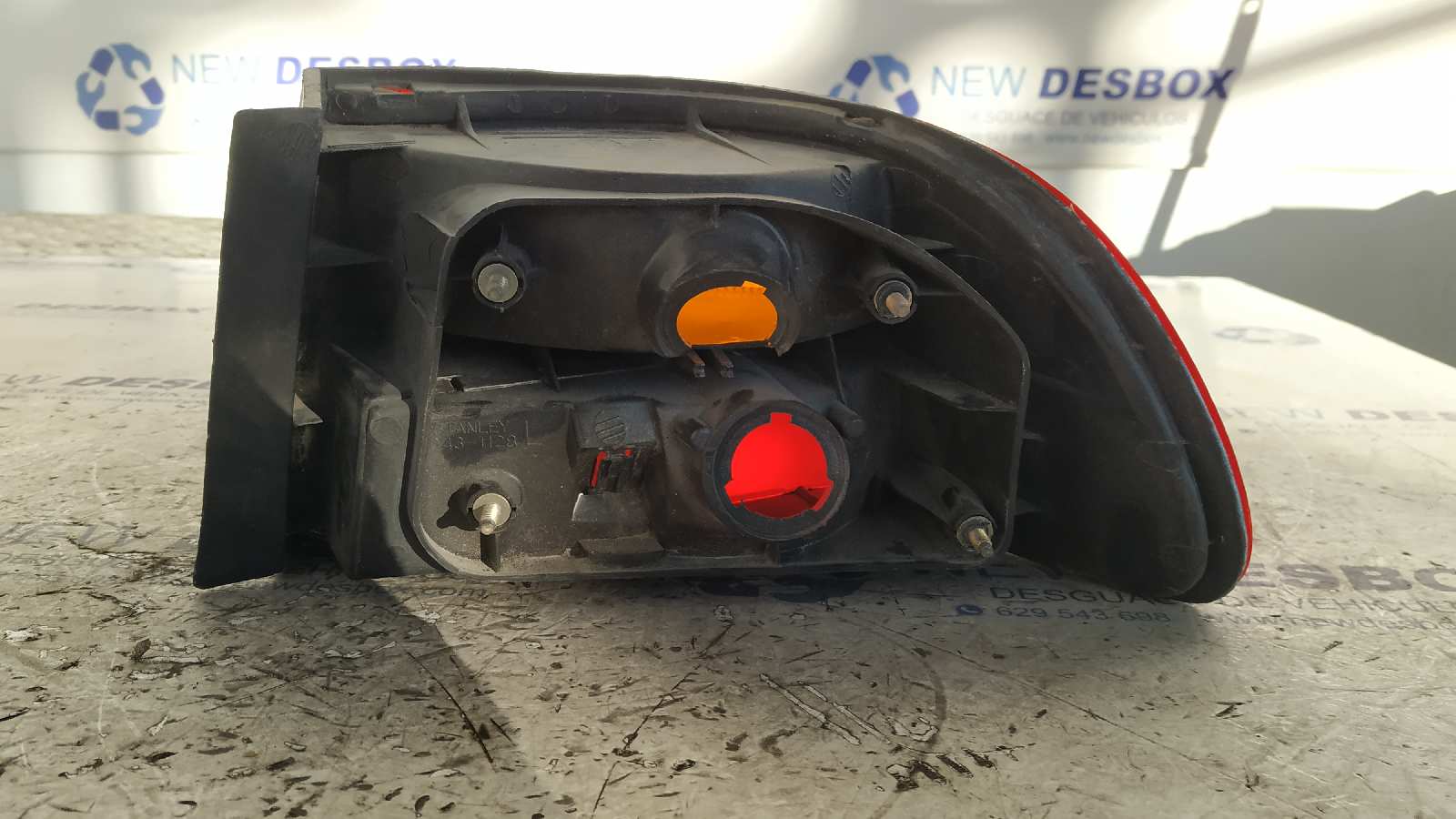 PILOTO TRASERO IZQUIERDO HONDA CIVIC BERLINA (EG/EH) - vista 6