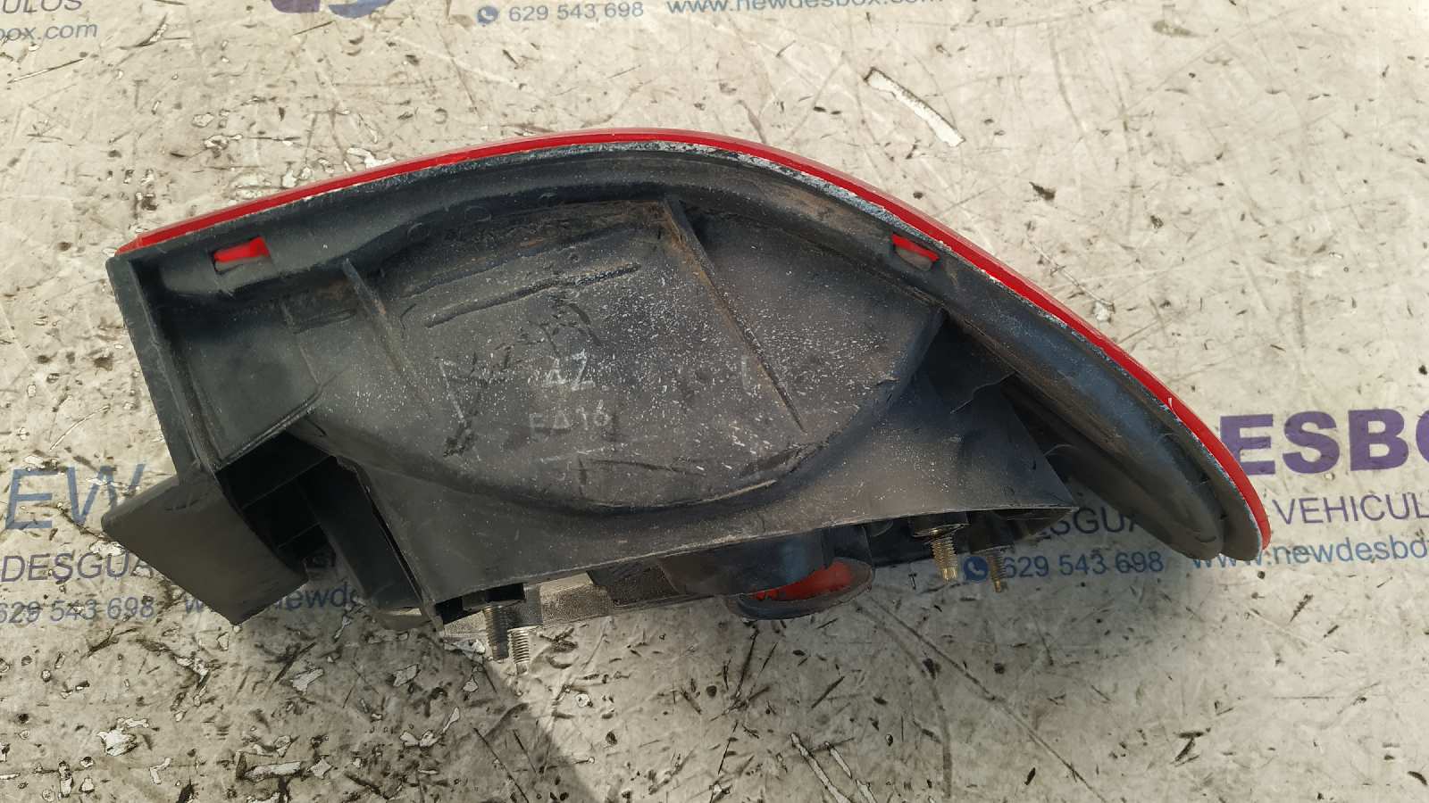 PILOTO TRASERO IZQUIERDO HONDA CIVIC BERLINA (EG/EH) - vista 2