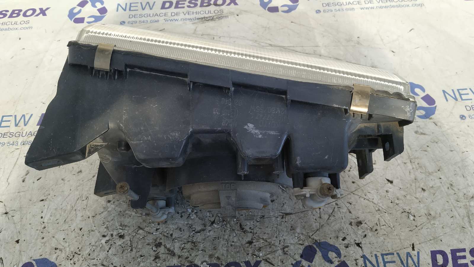 FARO DERECHO MITSUBISHI MONTERO (V20/V40) - vista 4