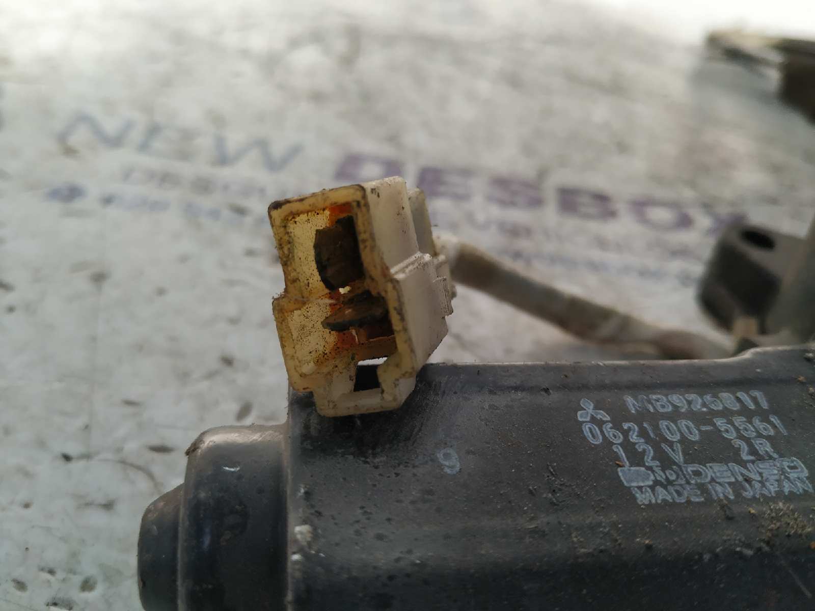 ELEVALUNAS DELANTERO IZQUIERDO MITSUBISHI GALANT BERLINA (E50) - vista 2