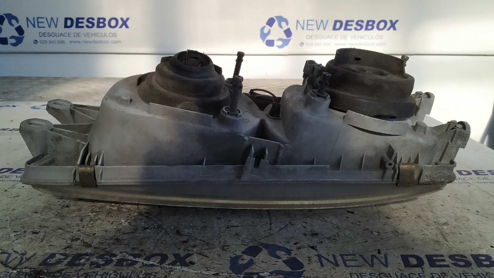 FARO DERECHO MITSUBISHI GALANT BERLINA (E50) - vista 3