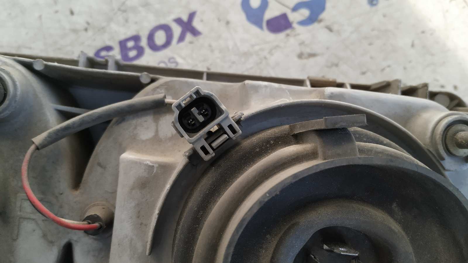 FARO DERECHO MITSUBISHI GALANT BERLINA (E50) - vista 8