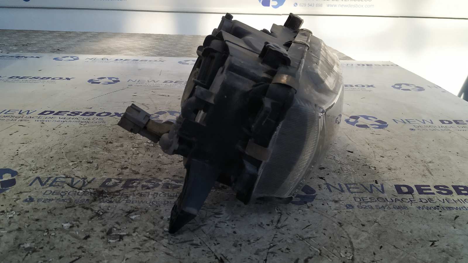 FARO DERECHO MITSUBISHI GALANT BERLINA (E50) - vista 3