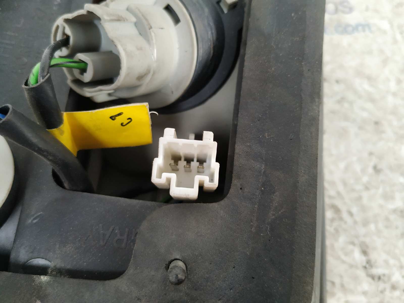 PILOTO TRASERO DERECHO HYUNDAI H 1 - vista 3