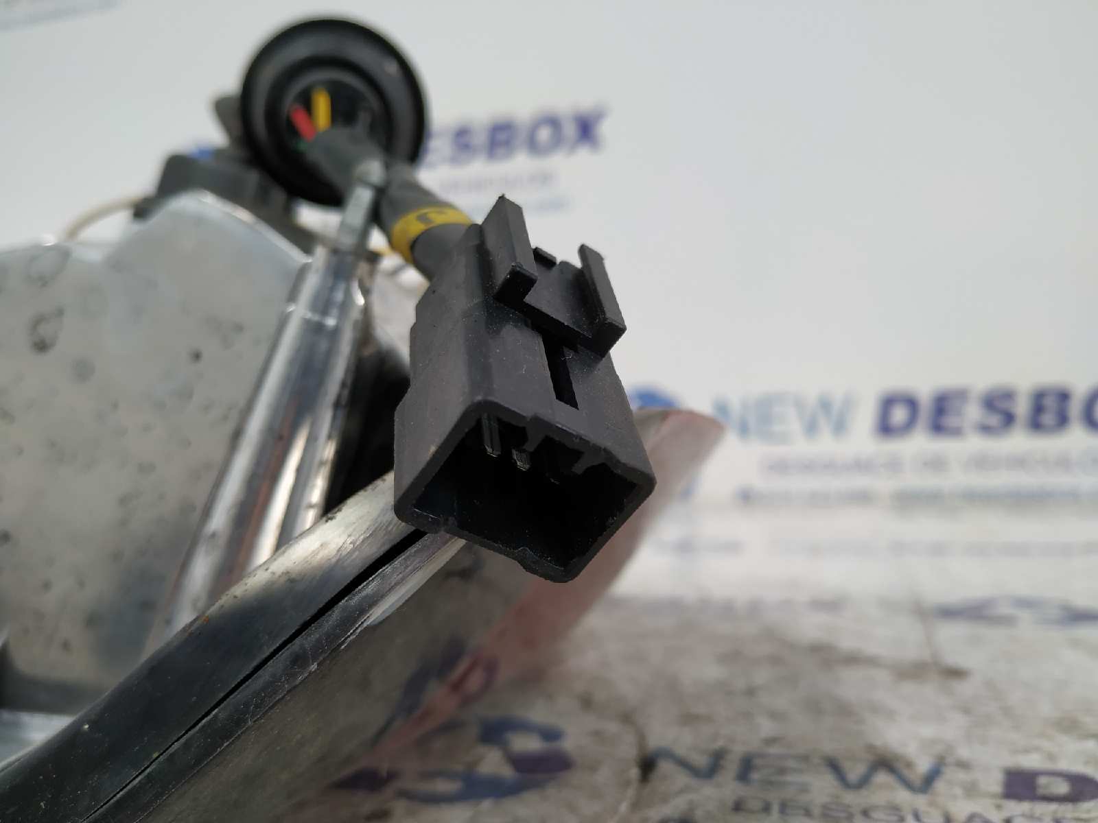 PILOTO TRASERO IZQUIERDO DAEWOO NUBIRA BERLINA - vista 4