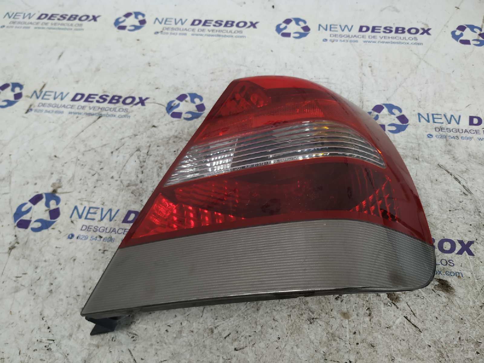 PILOTO TRASERO DERECHO DAEWOO NUBIRA BERLINA