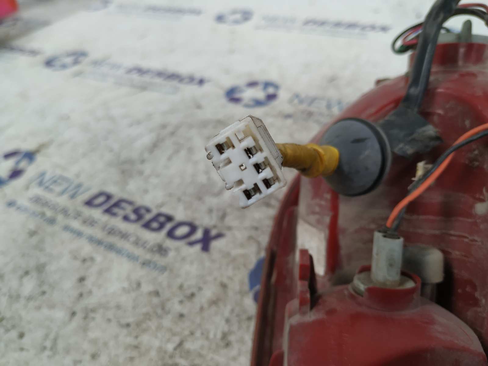 PILOTO TRASERO DERECHO HYUNDAI ACCENT (MC) - vista 3