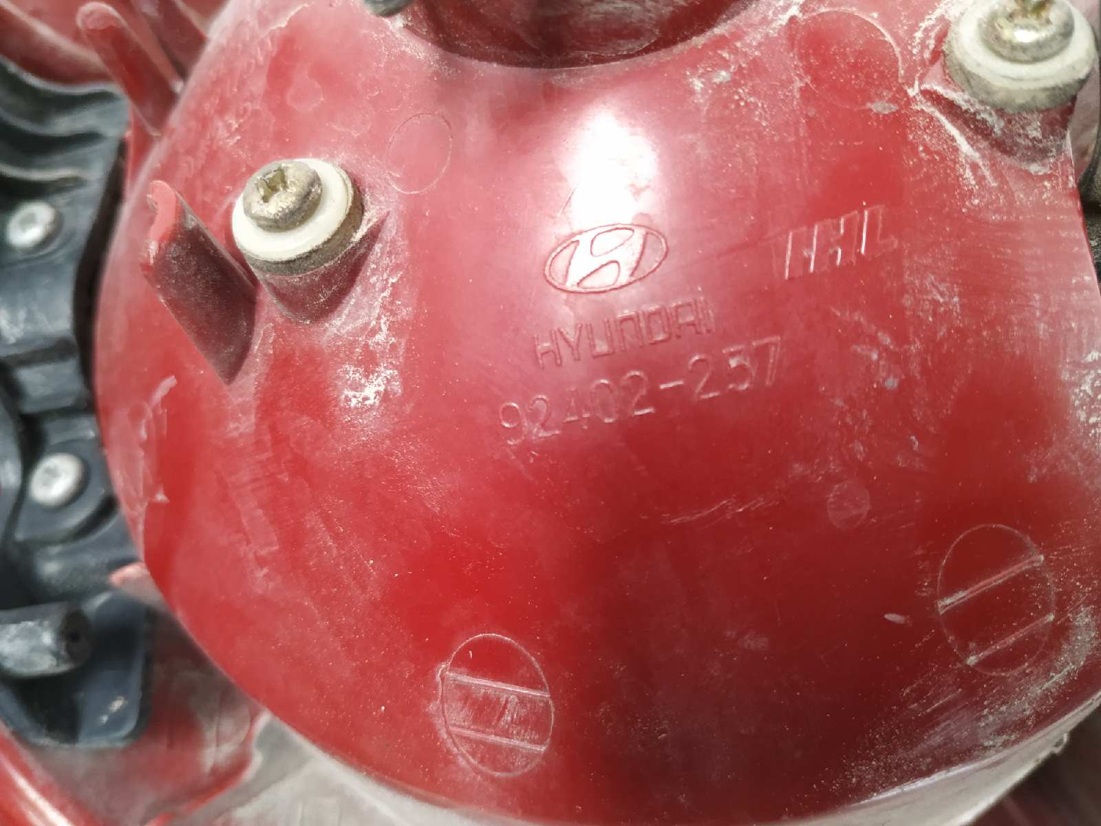 PILOTO TRASERO DERECHO HYUNDAI ACCENT (MC) - vista 4