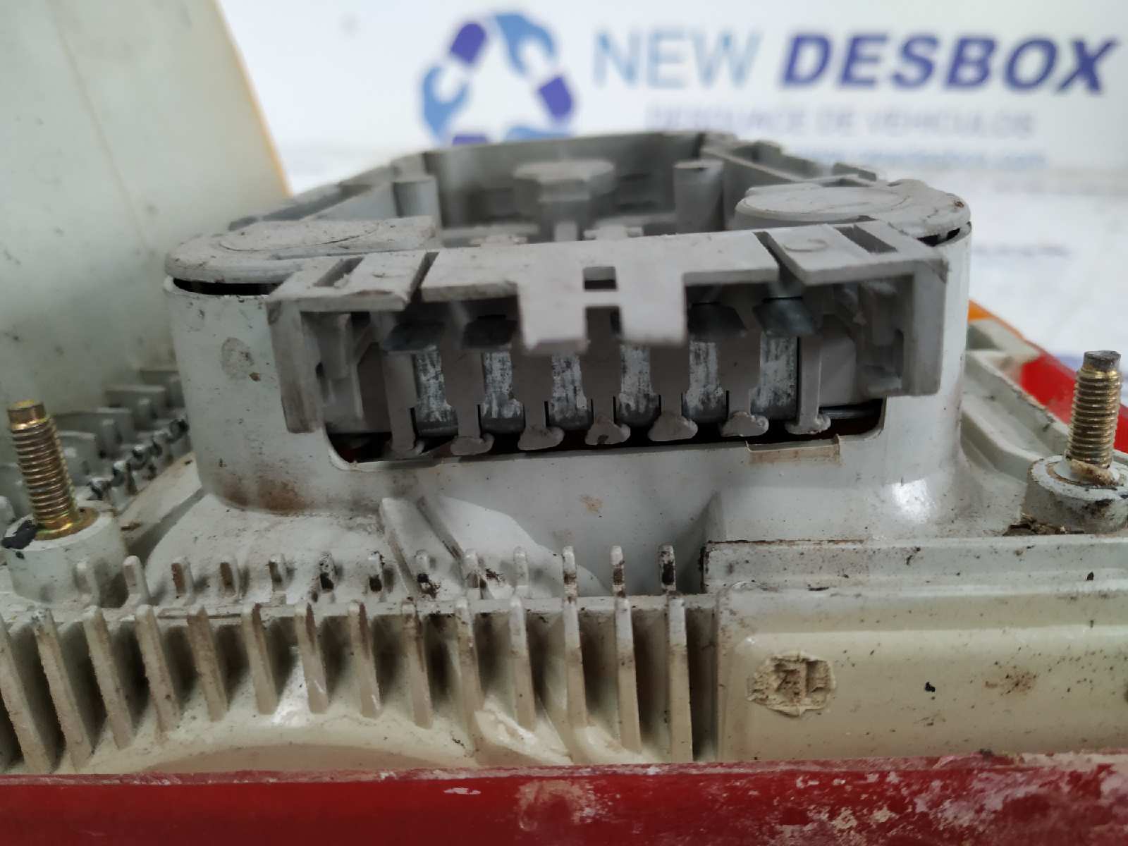 PILOTO TRASERO DERECHO AUDI 100 (431/433/435) - vista 2