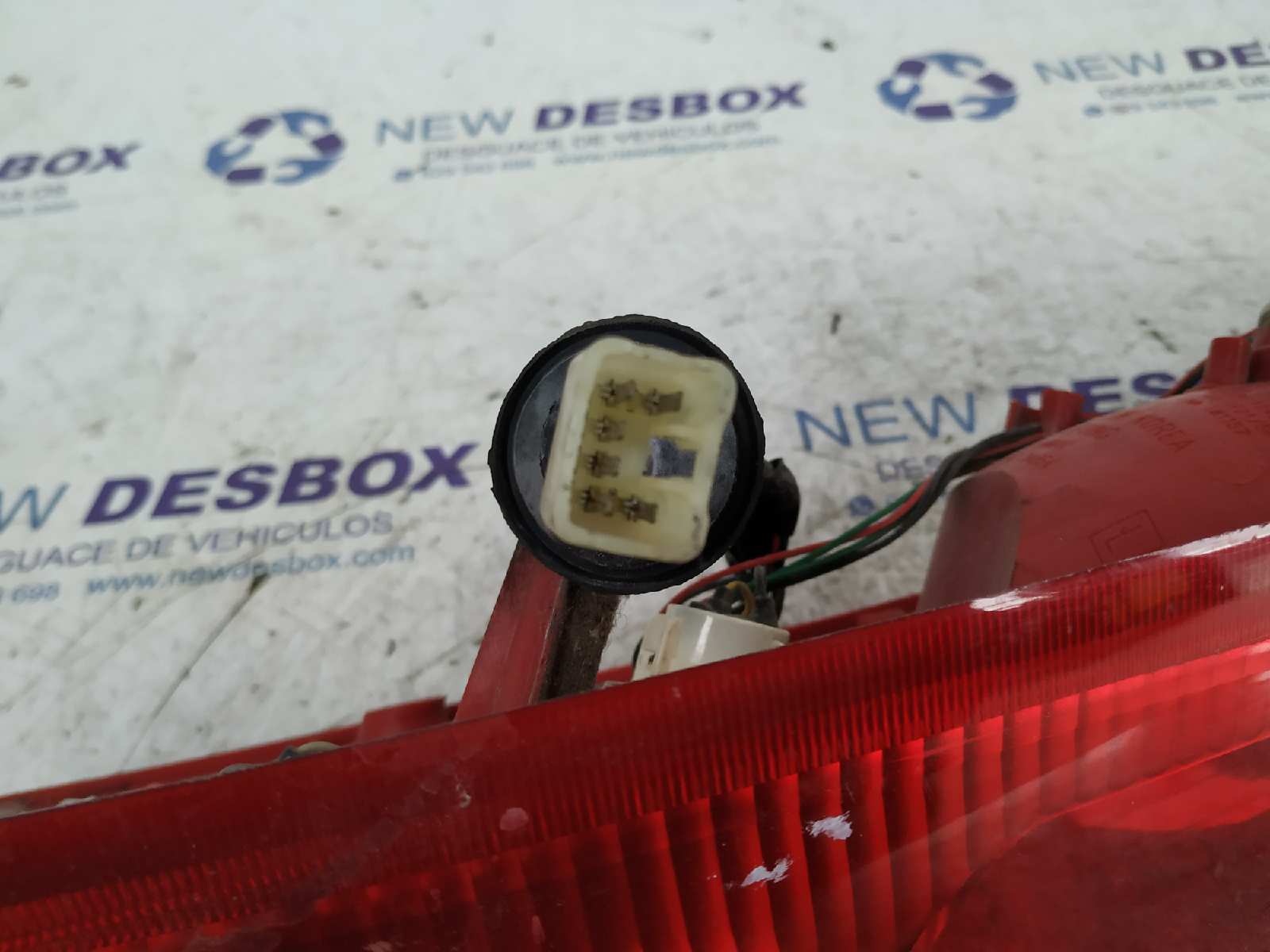 PILOTO TRASERO IZQUIERDO DAEWOO TACUMA - vista 2