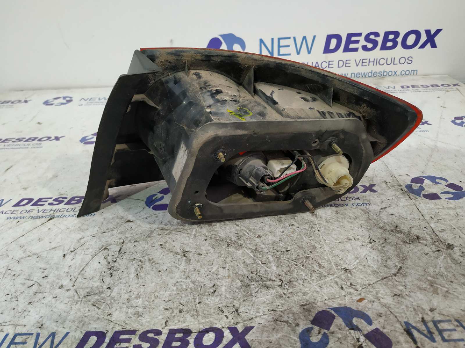 PILOTO TRASERO IZQUIERDO HYUNDAI ELANTRA (XD) - vista 3