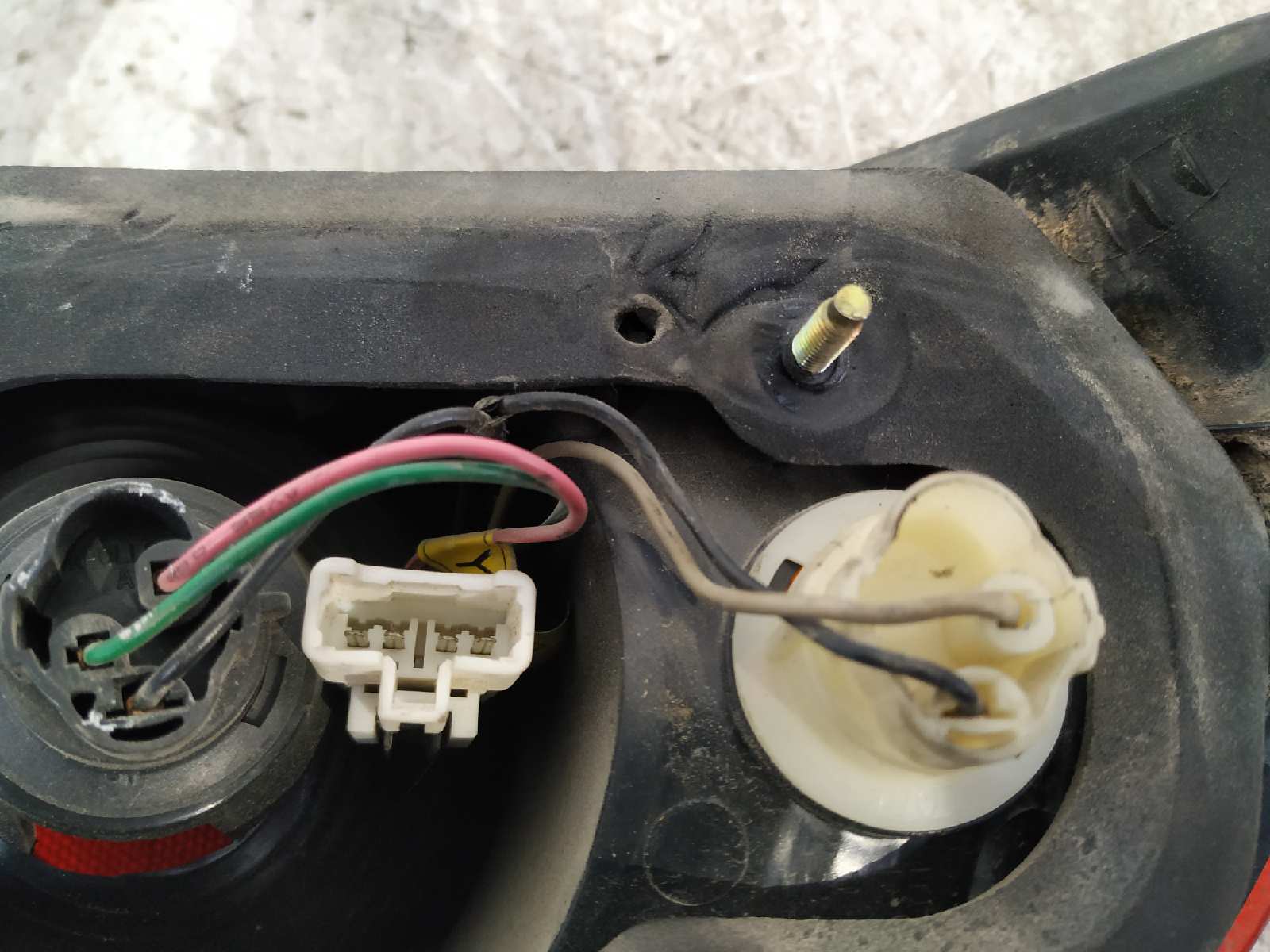 PILOTO TRASERO IZQUIERDO HYUNDAI ELANTRA (XD) - vista 2