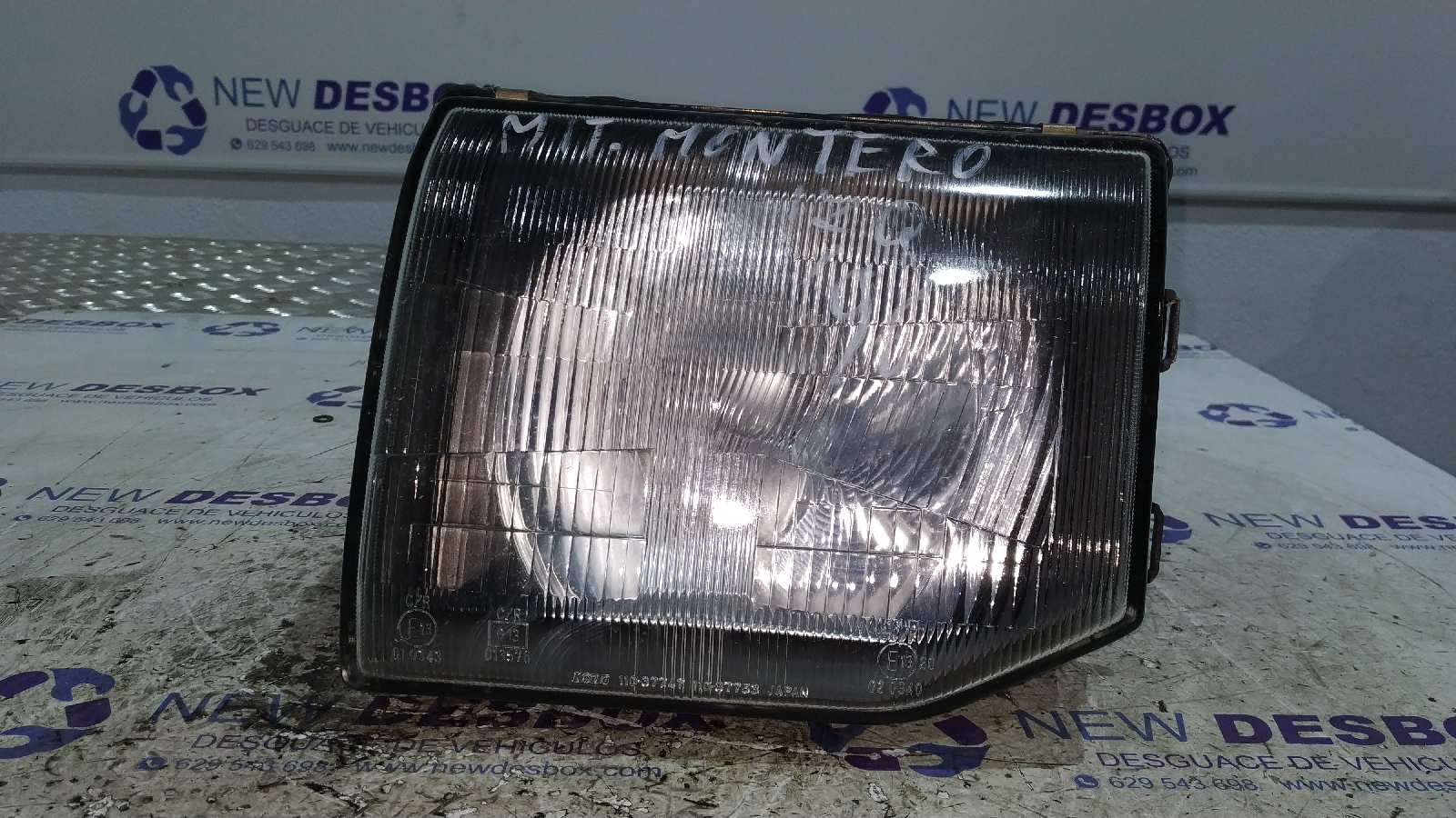 FARO IZQUIERDO MITSUBISHI MONTERO (V20/V40)
