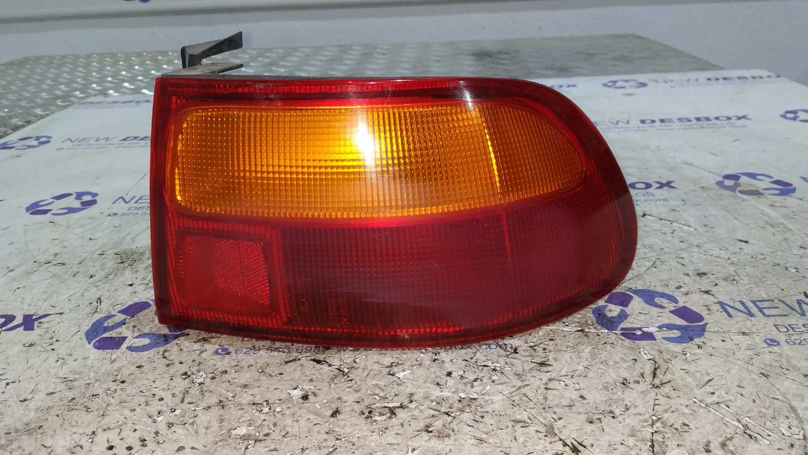 PILOTO TRASERO DERECHO HONDA CIVIC BERLINA (EG/EH)