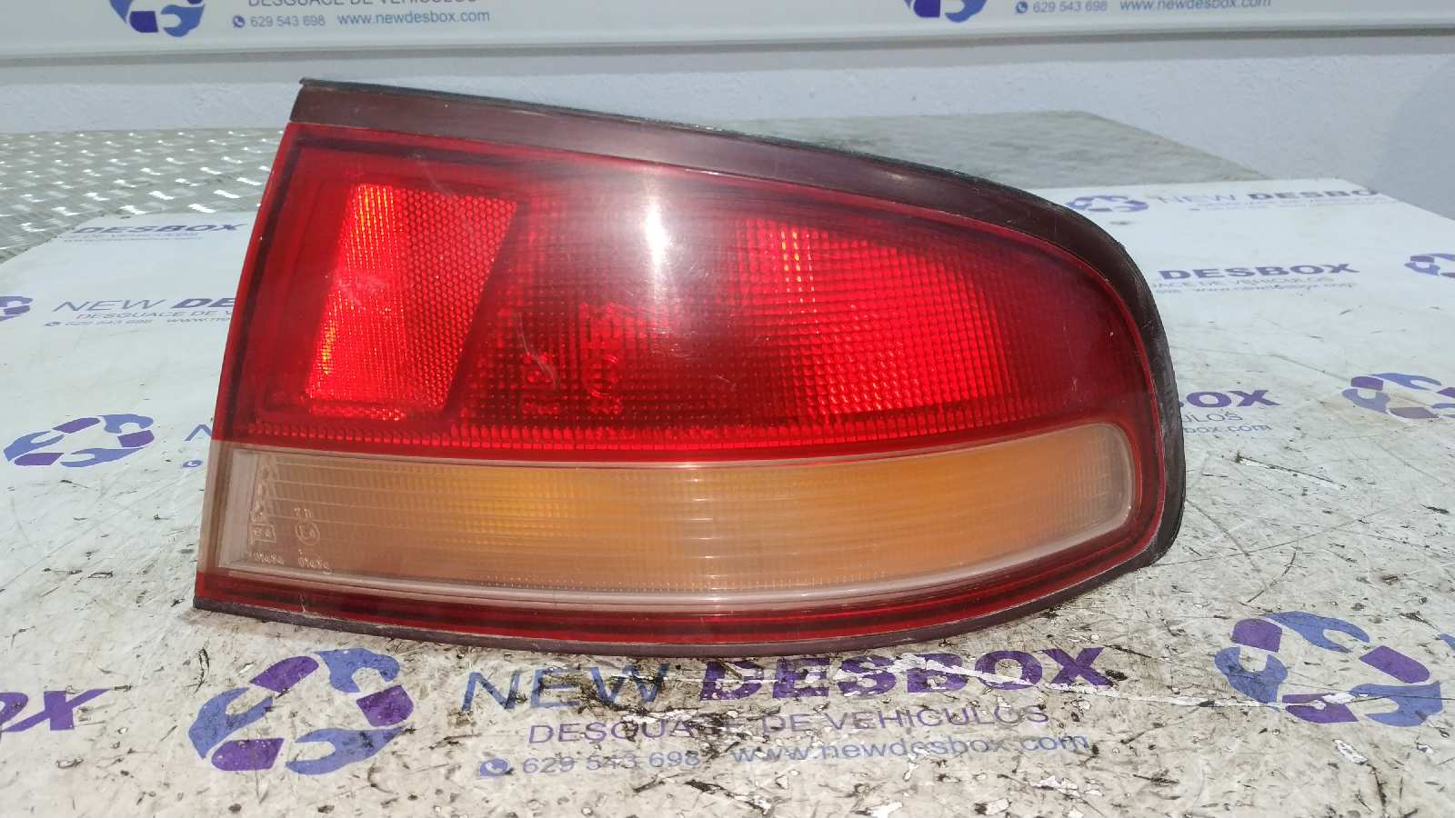 PILOTO TRASERO DERECHO MITSUBISHI GALANT BERLINA (E50)