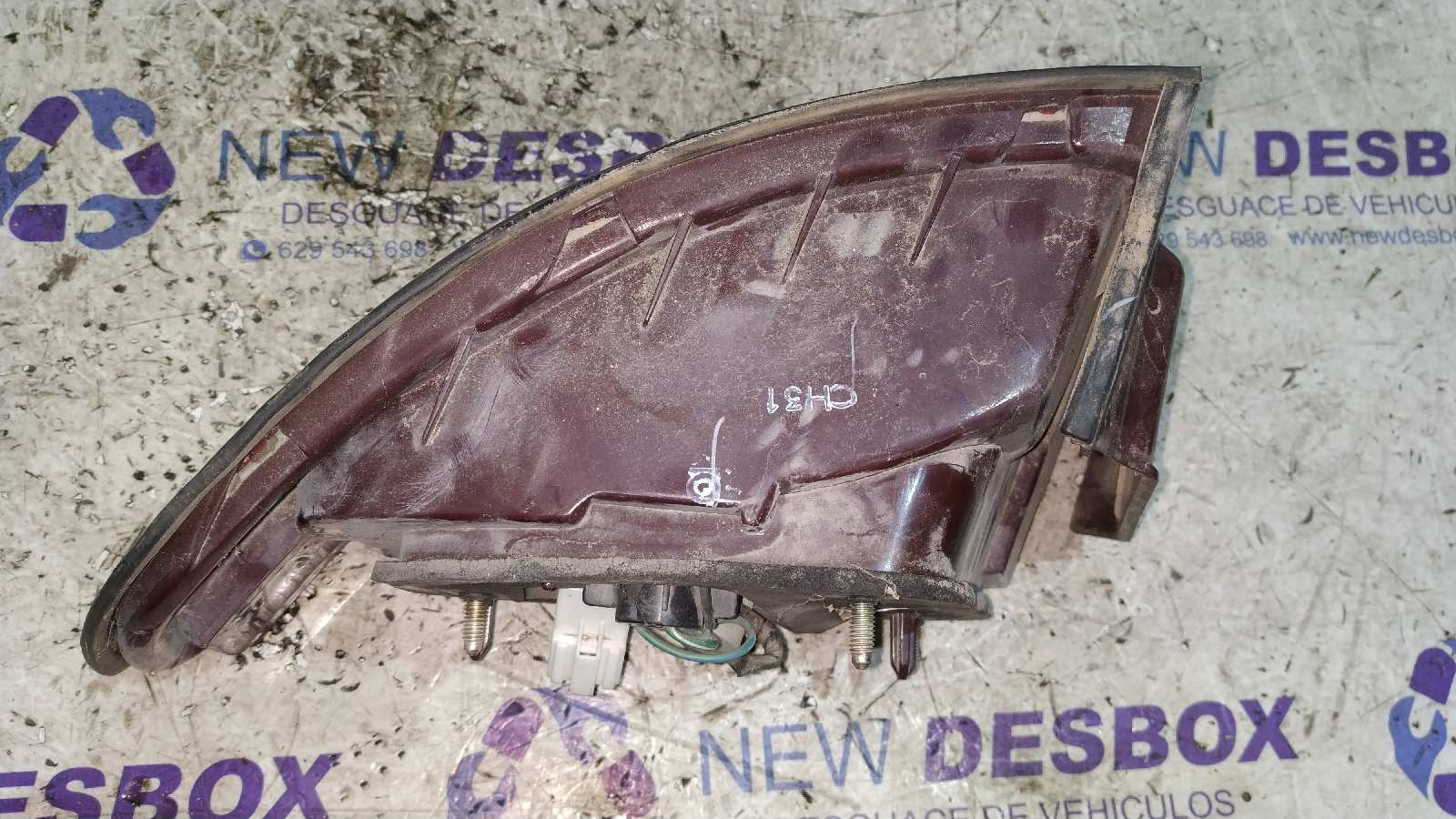 PILOTO TRASERO DERECHO MITSUBISHI GALANT BERLINA (E50) - vista 4