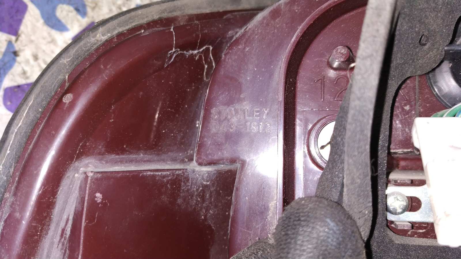 PILOTO TRASERO DERECHO MITSUBISHI GALANT BERLINA (E50) - vista 3