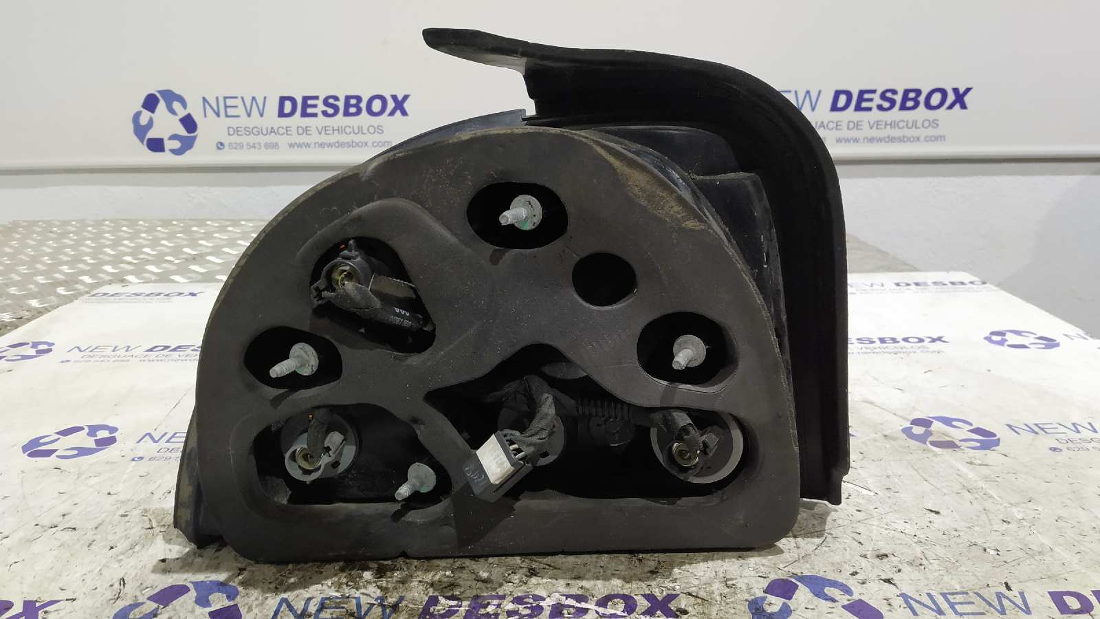 PILOTO TRASERO DERECHO CHRYSLER NEON (PL) - vista 2