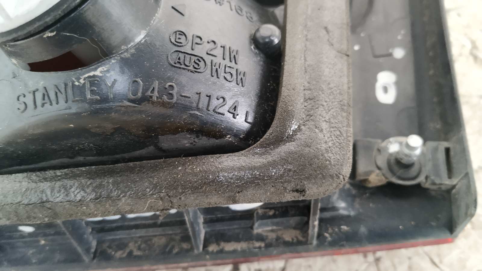 PILOTO PORTON IZQUIERDO HONDA CIVIC BERLINA (EG/EH) - vista 3