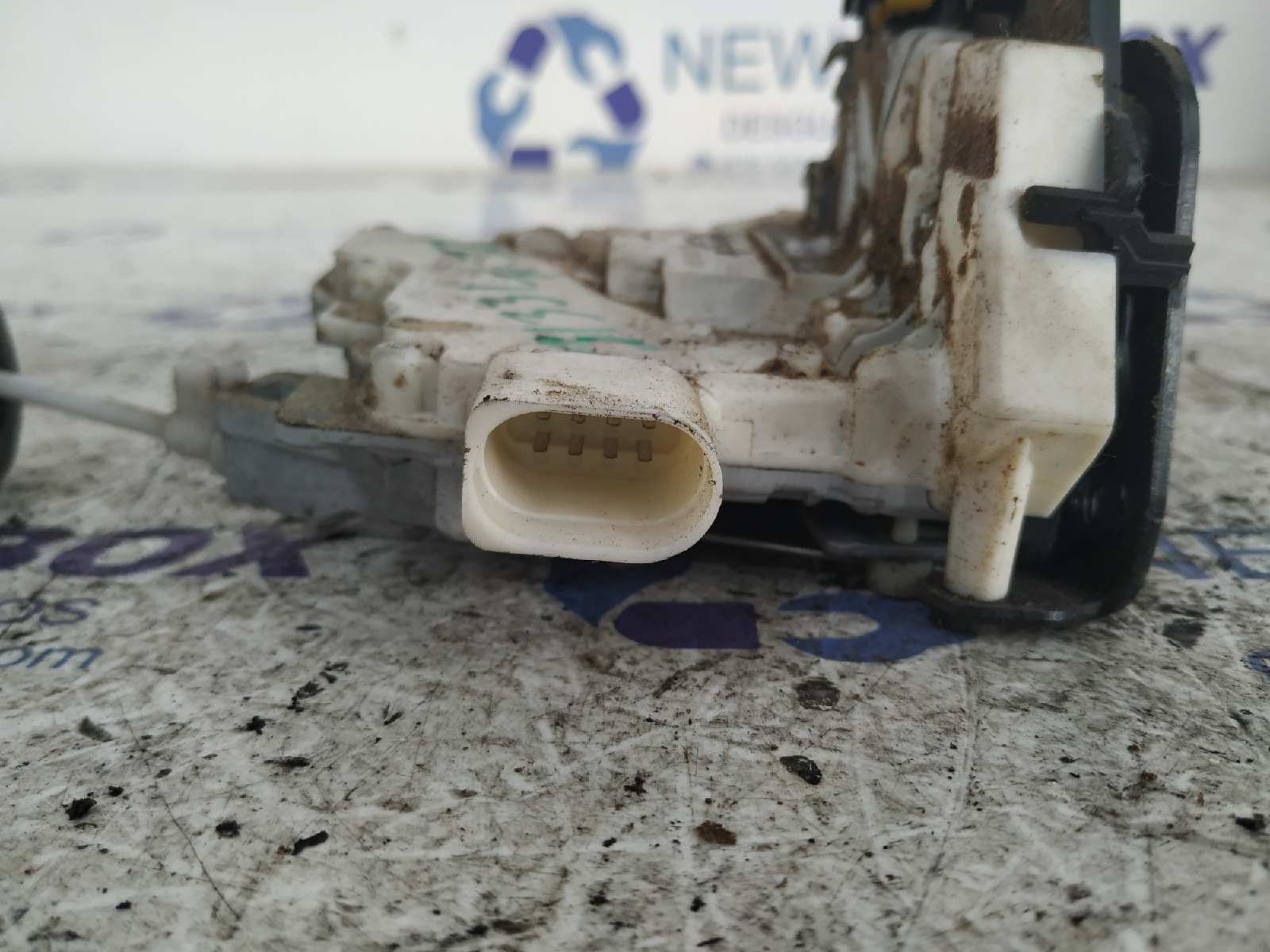 CERRADURA PUERTA TRASERA IZQUIERDA SEAT EXEO ST (3R5)(2009>) - vista 2