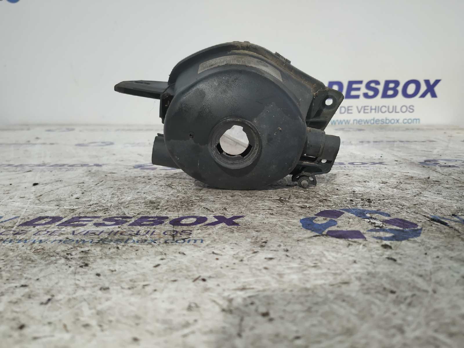 FARO ANTINIEBLA DERECHO BMW SERIE 3 BERLINA (E90) - vista 3