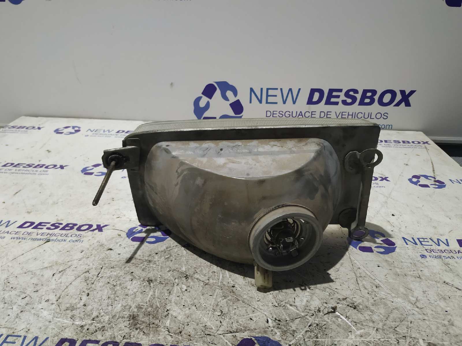 FARO DERECHO VOLKSWAGEN T4 TRANSPORTER/FURGONETA (MOD. 1991) - vista 2