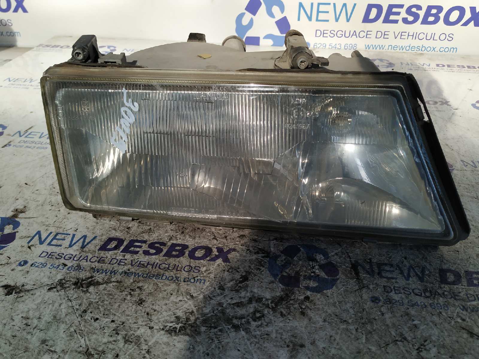 FARO DERECHO LANCIA DEDRA BERL.