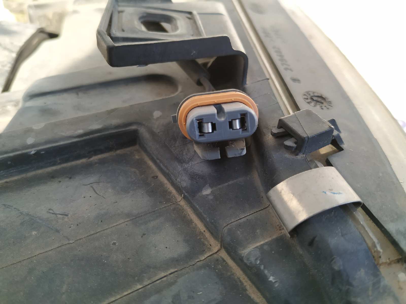 FARO DERECHO AUDI A6 AVANT (4B5) - vista 2