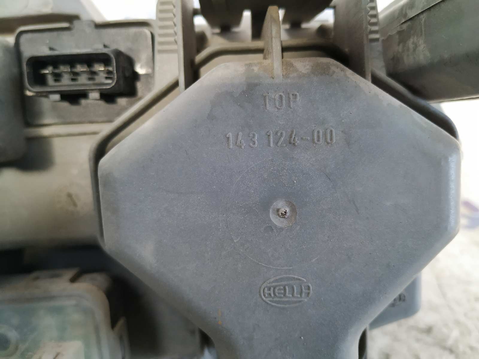 FARO IZQUIERDO ALFA ROMEO 145 - vista 3