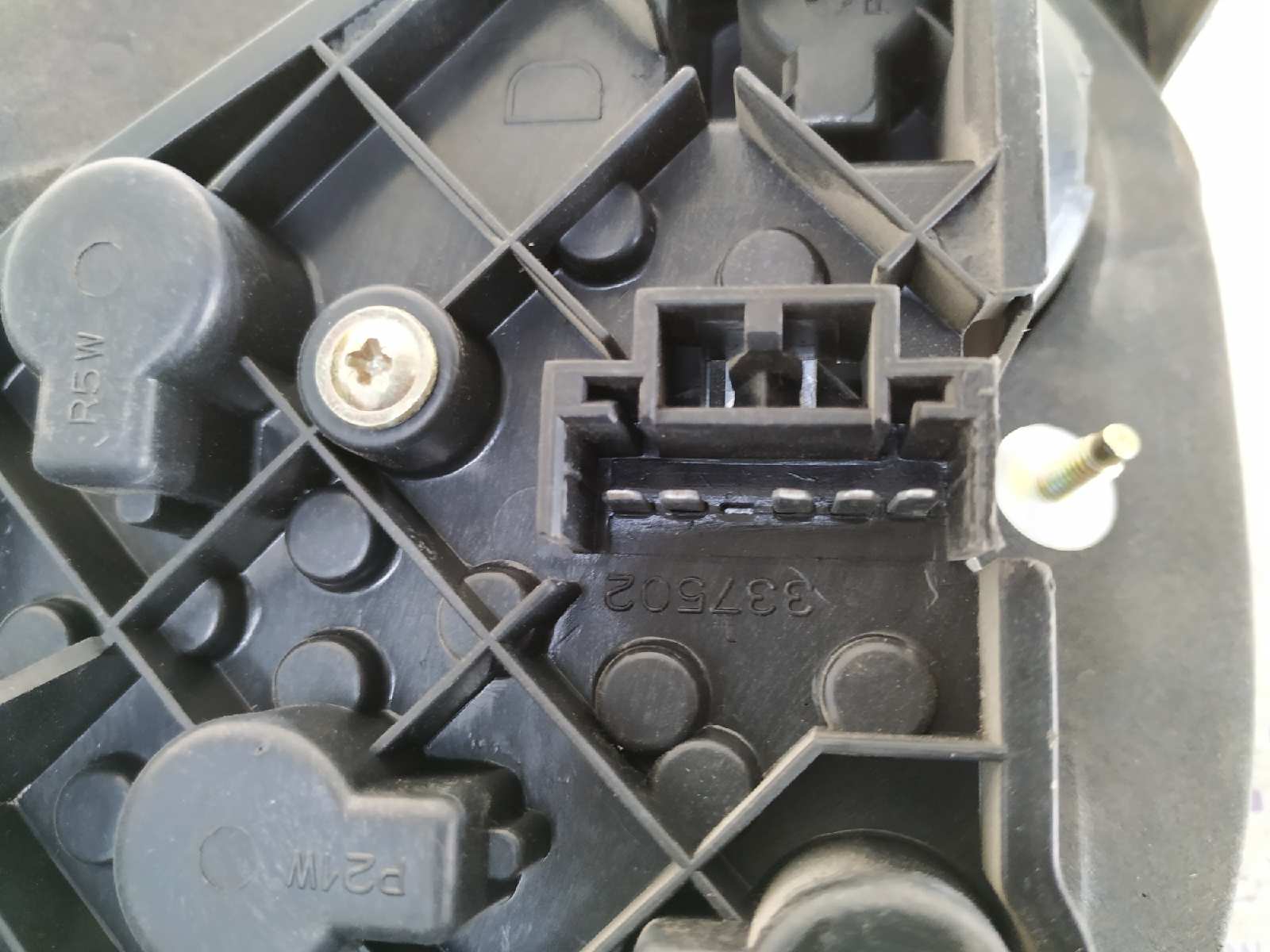 PILOTO TRASERO DERECHO FIAT BRAVO (182) - vista 4