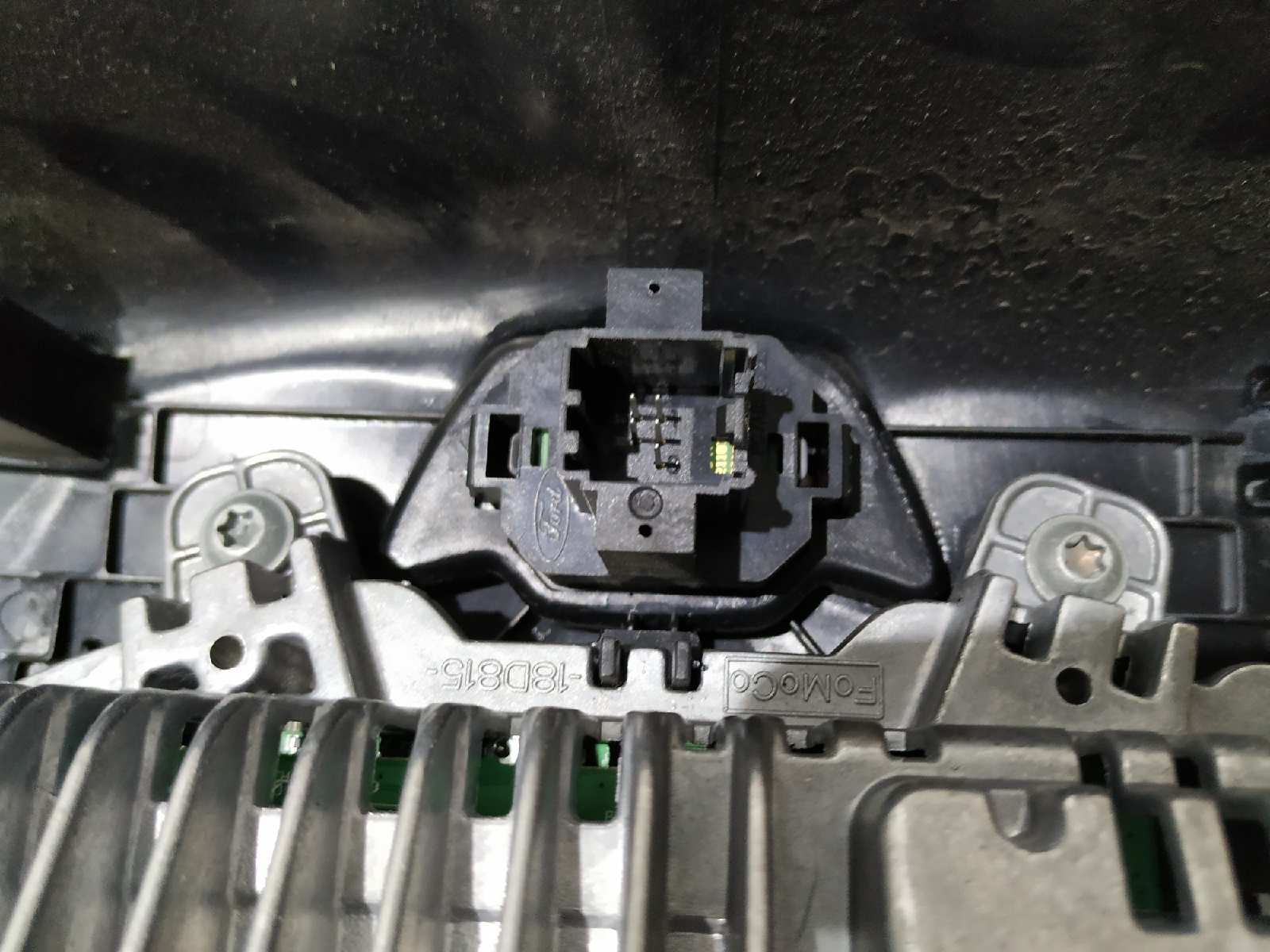 SISTEMA AUDIO / RADIO CD FORD TRANSIT CONNECT - vista 4