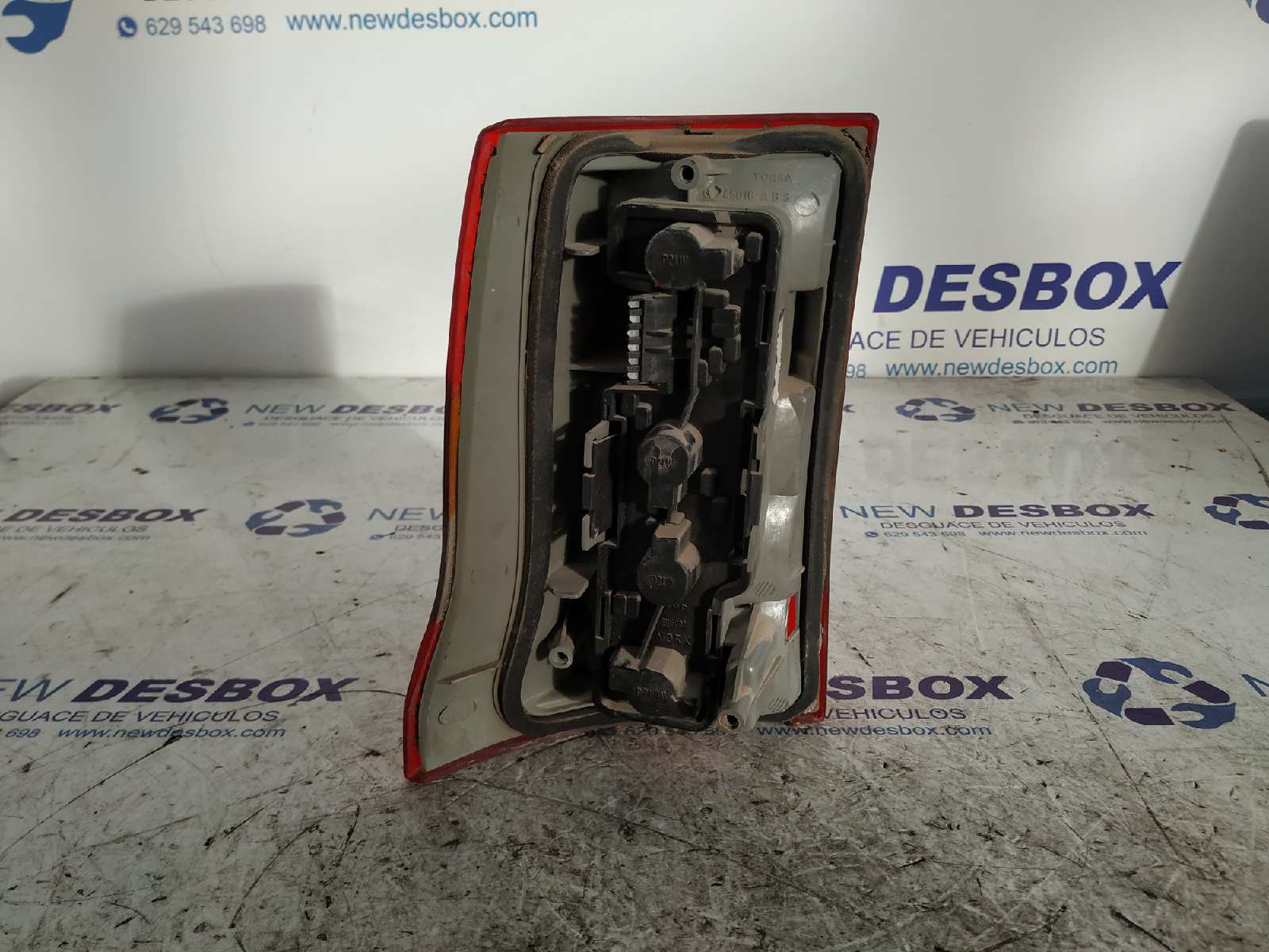 PILOTO TRASERO DERECHO OPEL ASTRA F BERLINA - vista 3