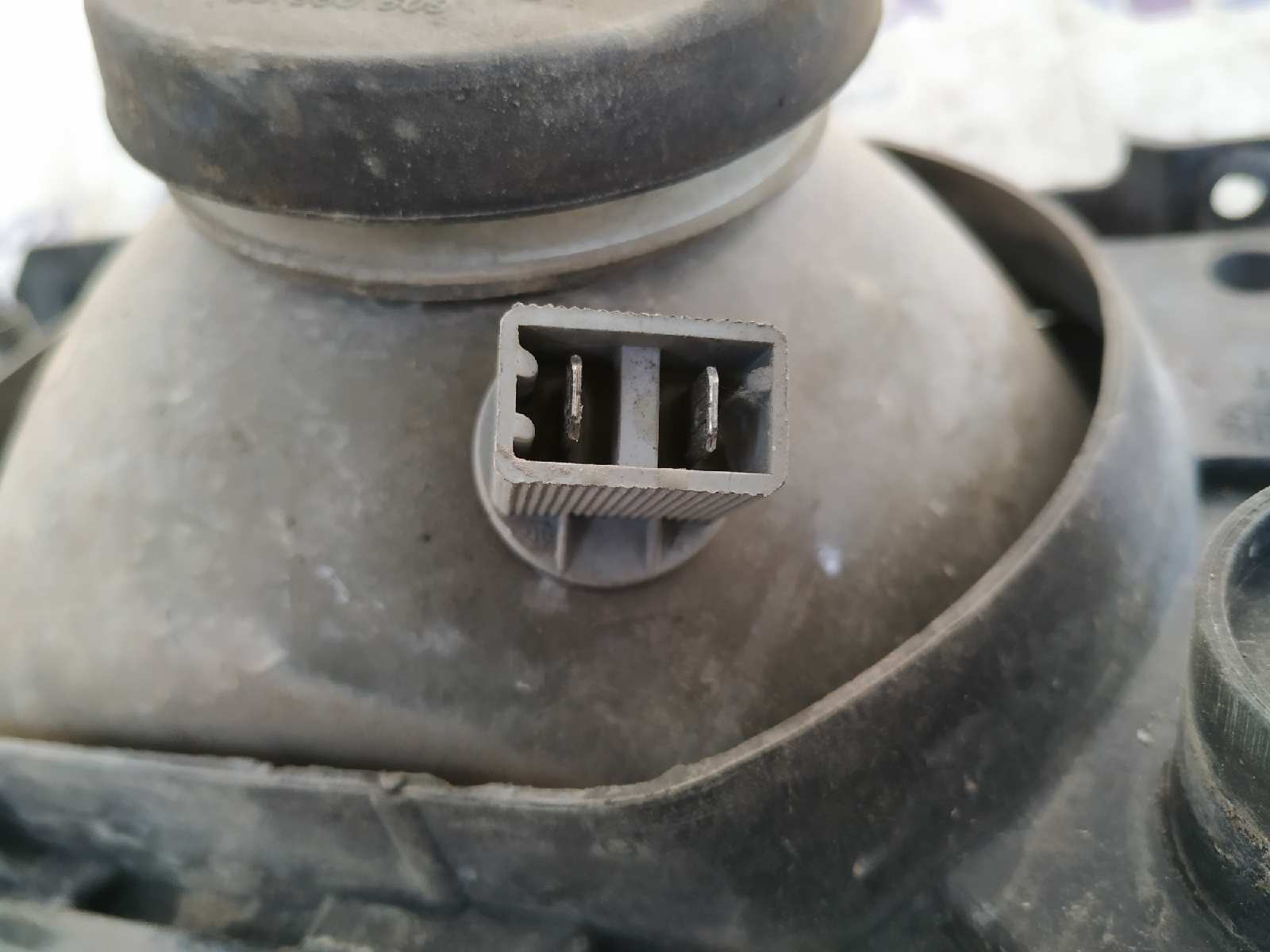 FARO DERECHO OPEL KADETT E - vista 3