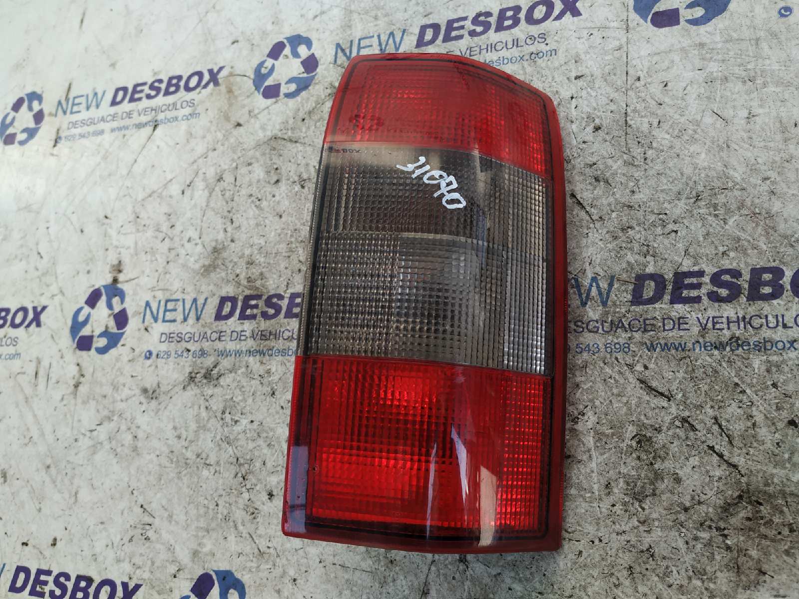 PILOTO TRASERO DERECHO OPEL OMEGA B