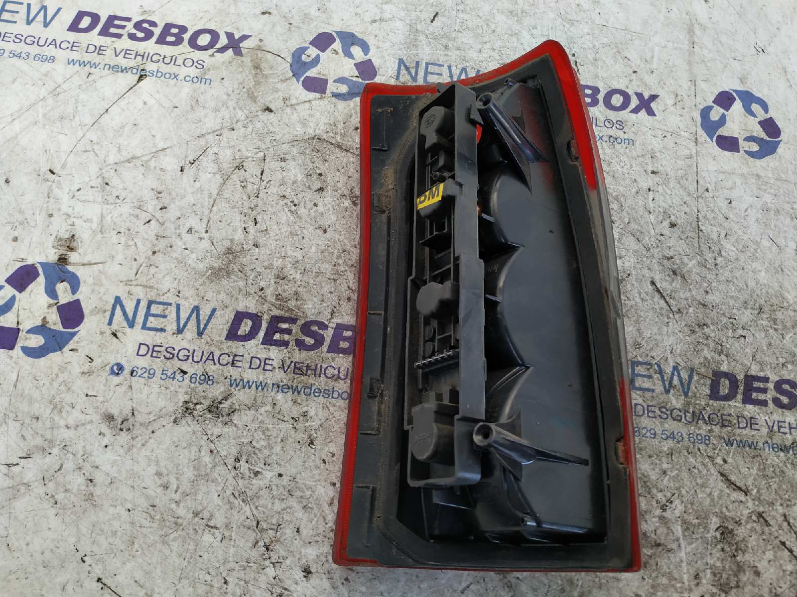 PILOTO TRASERO DERECHO OPEL OMEGA B - vista 4