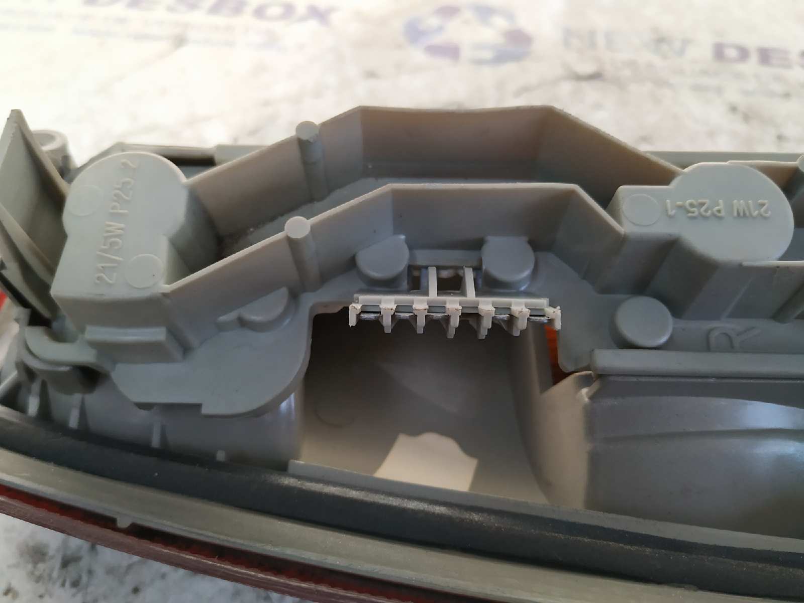 PILOTO TRASERO DERECHO OPEL KADETT E - vista 2