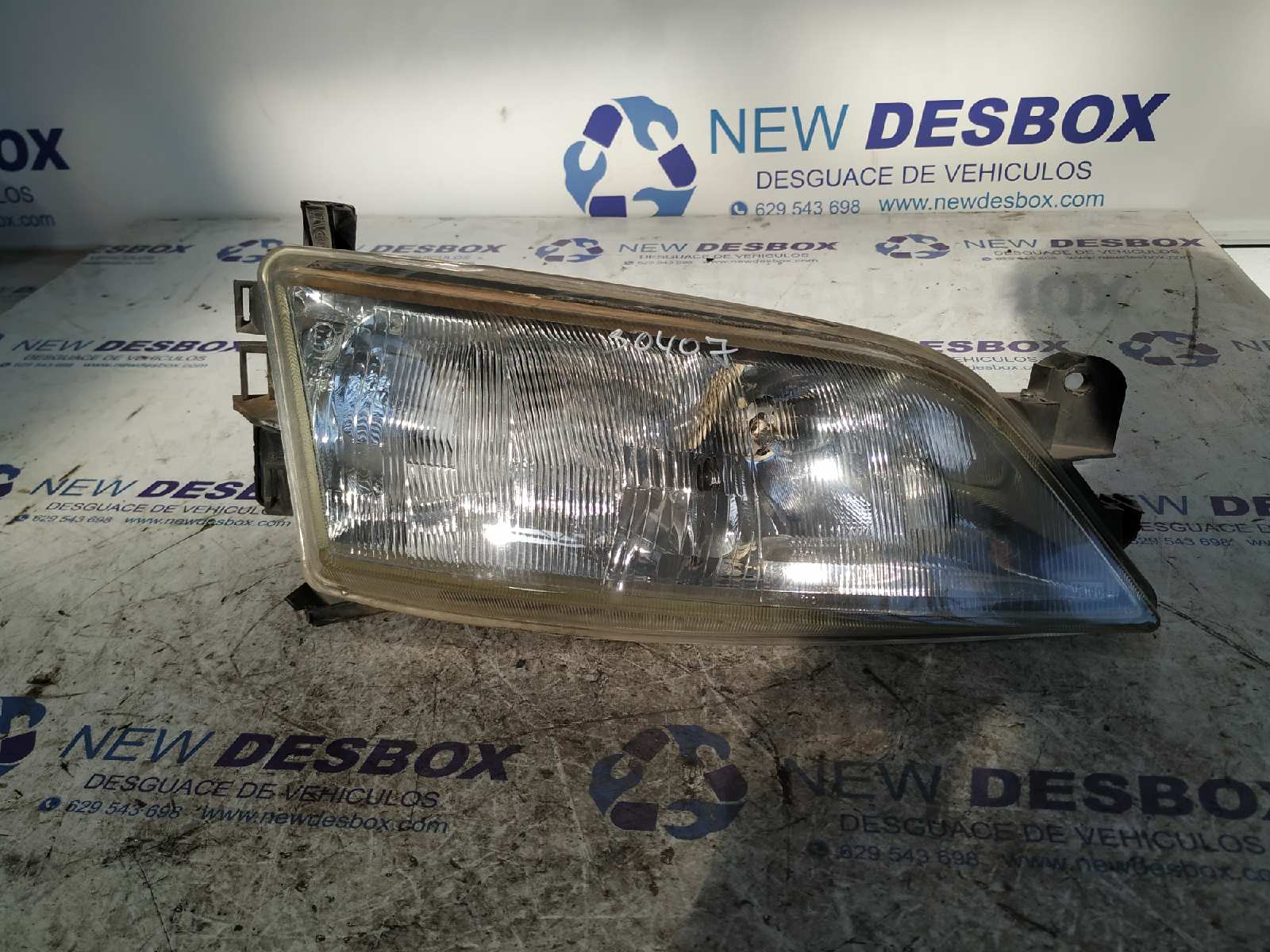 FARO DERECHO OPEL VECTRA B BERLINA