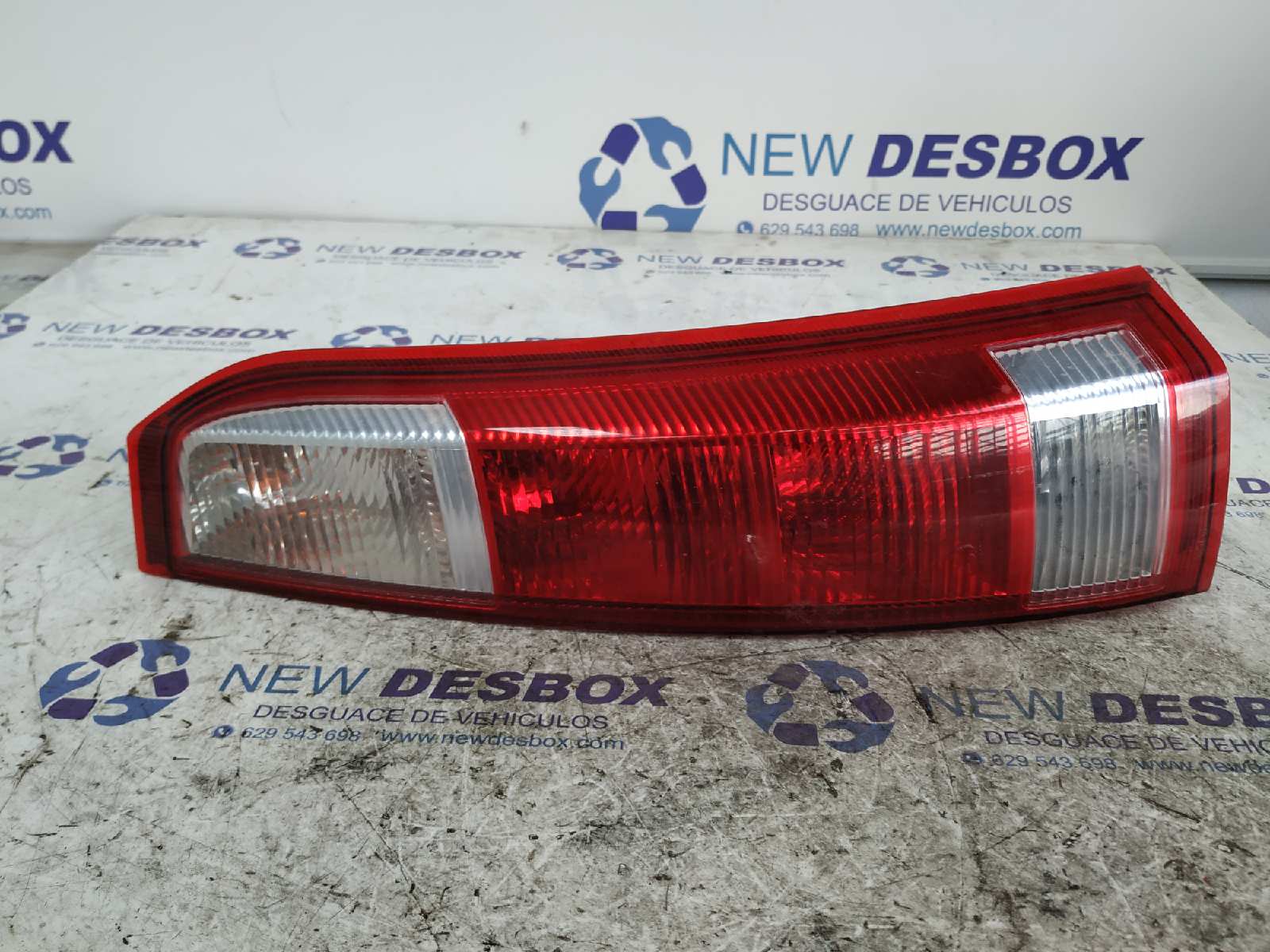 PILOTO TRASERO DERECHO OPEL MERIVA