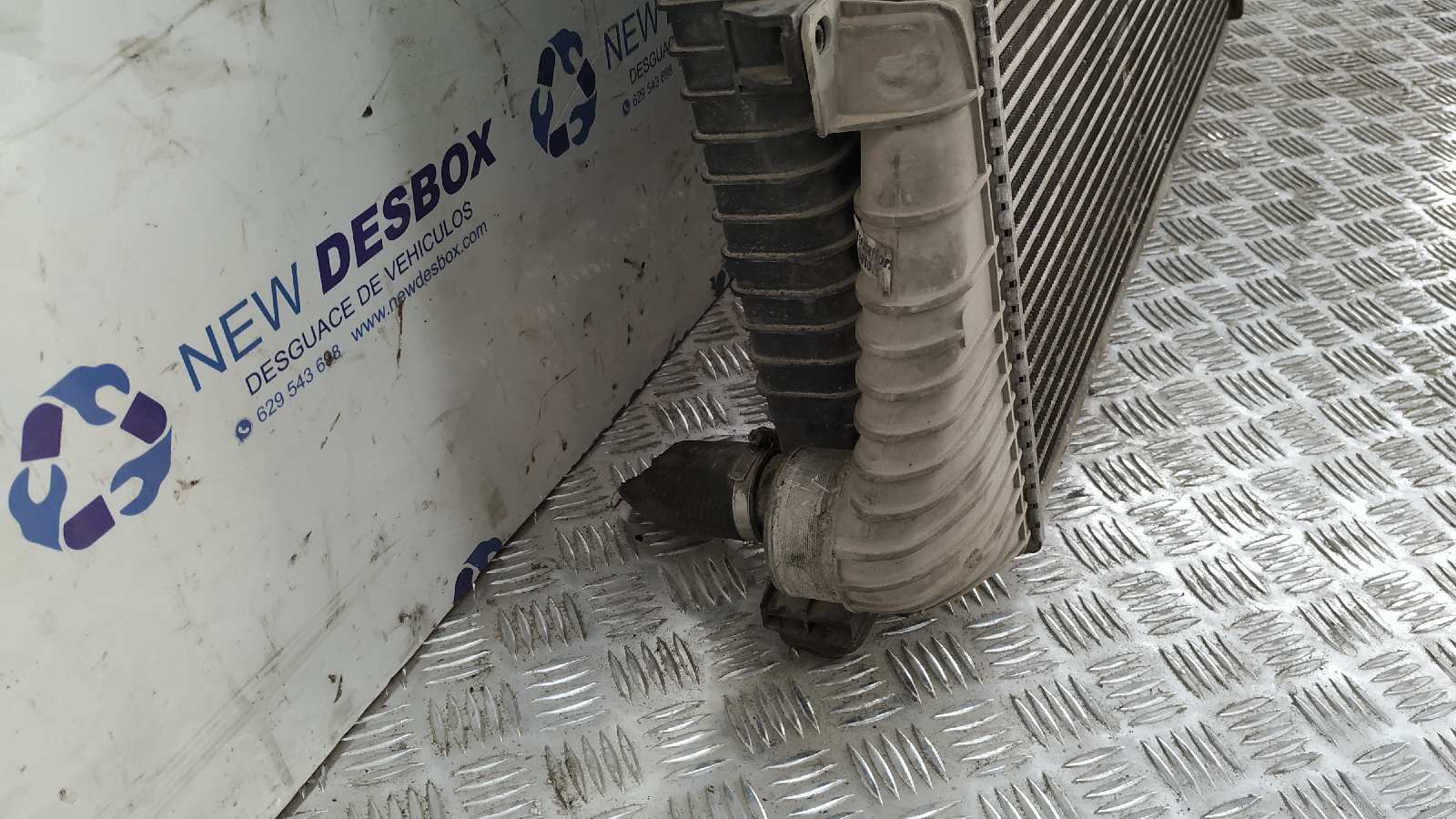 INTERCOOLER MERCEDES-BENZ SPRINTER (W901,W904) CAJA CERR. - vista 2