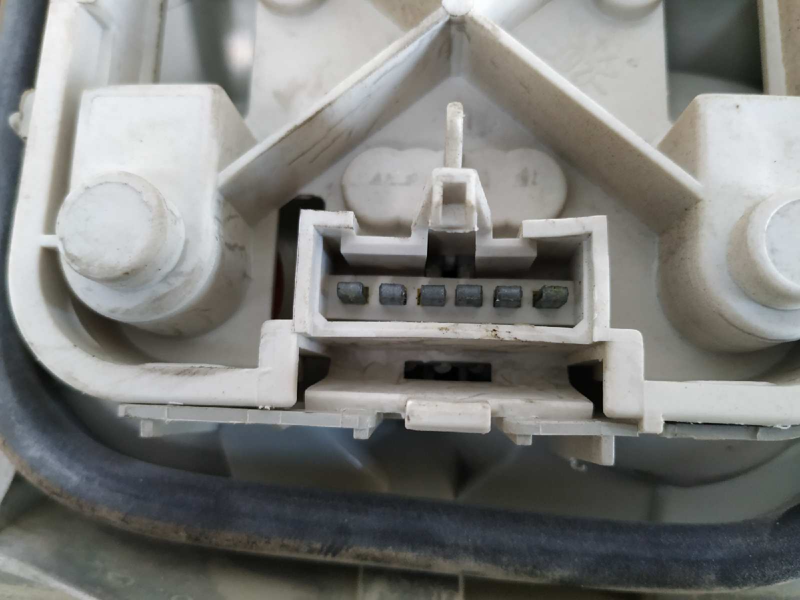 PILOTO TRASERO DERECHO PEUGEOT 306 BERLINA 3/4/5 PUERTAS (S2) - vista 4