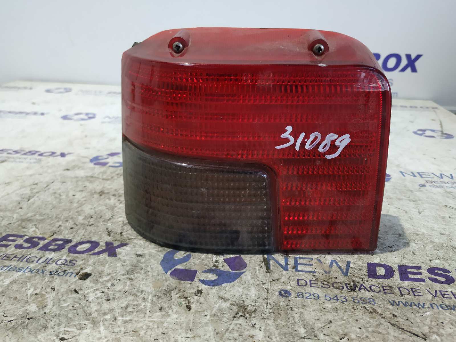 PILOTO TRASERO DERECHO PEUGEOT 205 BERLINA