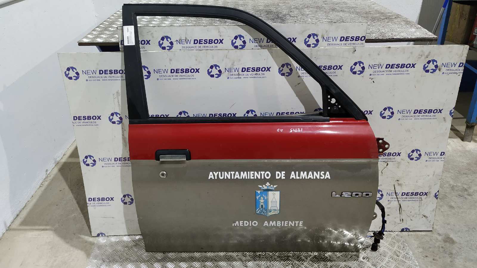 PUERTA DELANTERA DERECHA MITSUBISHI L 200 (K34T)