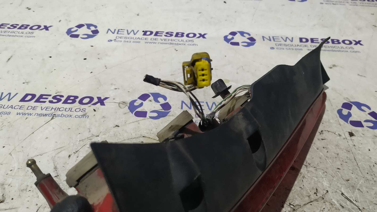 PILOTO TRASERO IZQUIERDO CITROEN C5 BREAK - vista 2